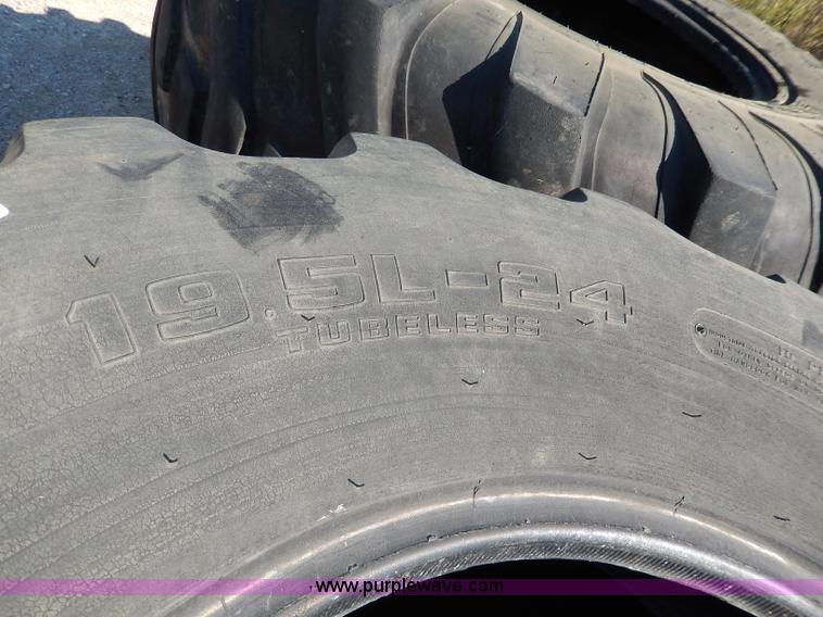 image for item AV9540 (5) used 19.5-24 tires