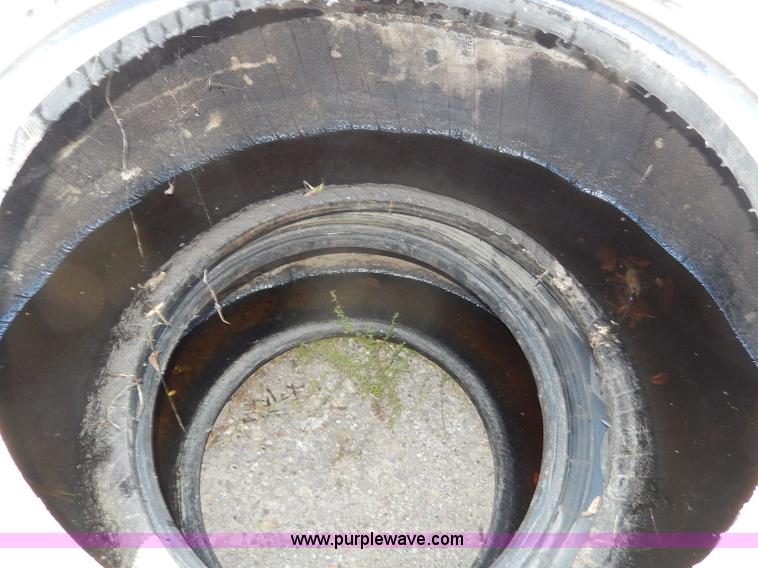 image for item AV9540 (5) used 19.5-24 tires