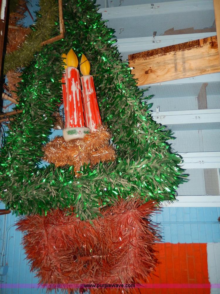 image for item AV9550 Assorted street light hanging Christmas decorations