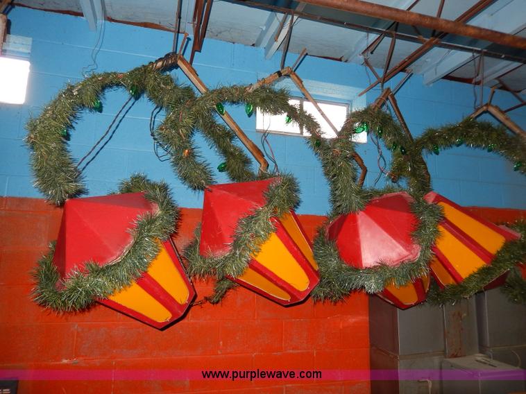 image for item AV9551 (10) street light hanging Christmas lanterns