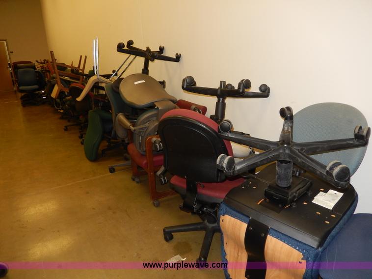 image for item AV9744 (42) assorted office chairs