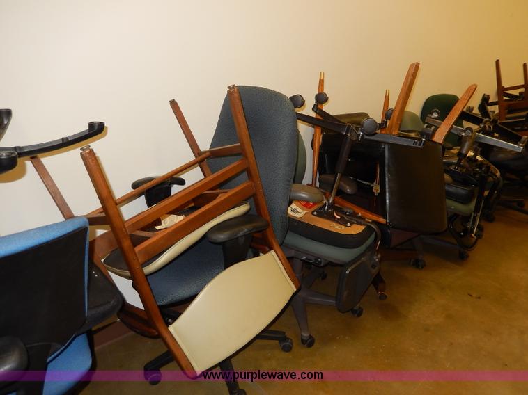 image for item AV9744 (42) assorted office chairs
