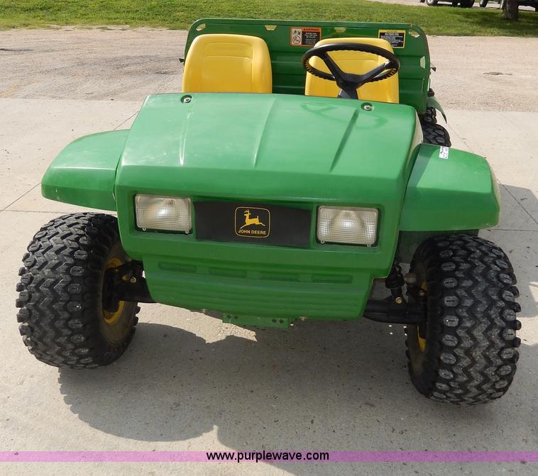 image for item AW9580 2000 John Deere Gator