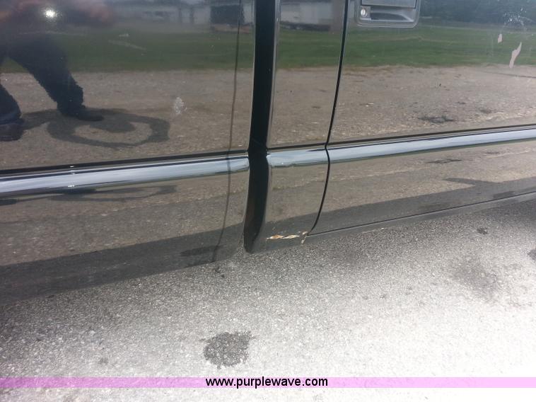 image for item C1343 1997 Chevrolet S10 LS pickup truck