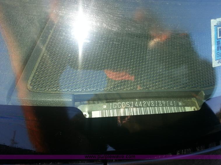 image for item C1343 1997 Chevrolet S10 LS pickup truck