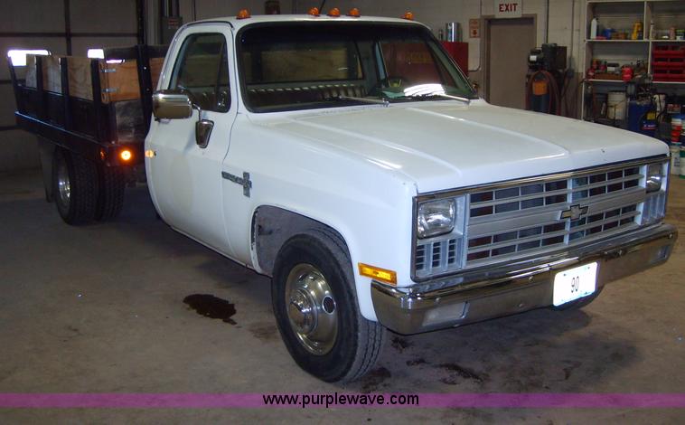 image for item C1344 1982 Chevrolet C30 flatbed truck