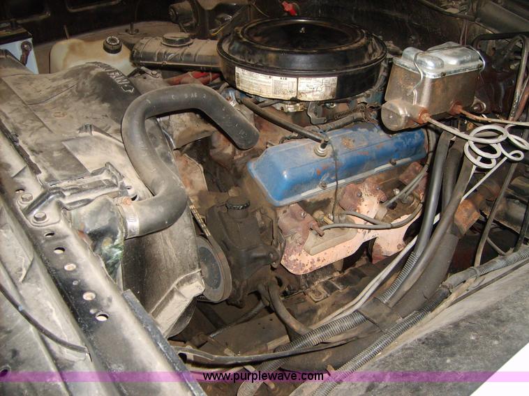 image for item C1344 1982 Chevrolet C30 flatbed truck