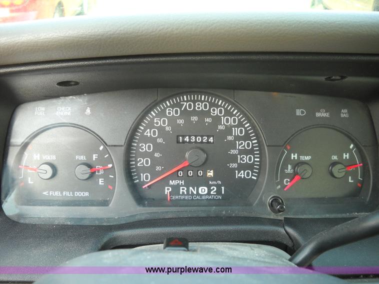 image for item C1394 2001 Ford Crown Victoria Police Interceptor