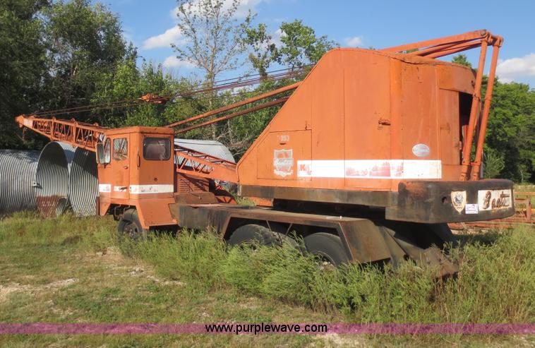 image for item D5930 1980 Bantam T-350 truck crane