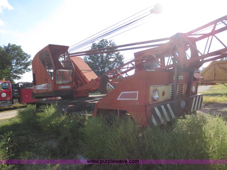 image for item D5930 1980 Bantam T-350 truck crane