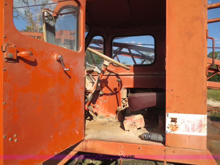 image for item D5930 1980 Bantam T-350 truck crane