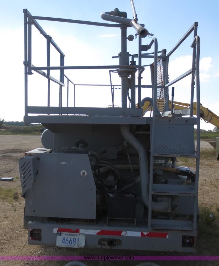 image for item D5932 2002 Kincaid 900-LF-PH hypro mulcher