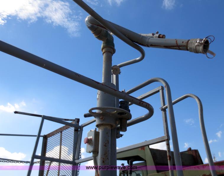 image for item D5932 2002 Kincaid 900-LF-PH hypro mulcher