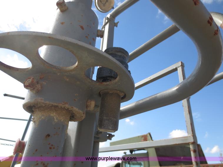 image for item D5932 2002 Kincaid 900-LF-PH hypro mulcher