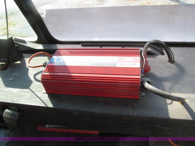 image for item D7478 1976 Chevrolet panel truck