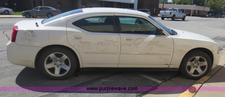 image for item F6662 2008 Dodge Charger SE