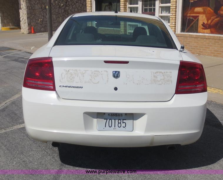 image for item F6662 2008 Dodge Charger SE