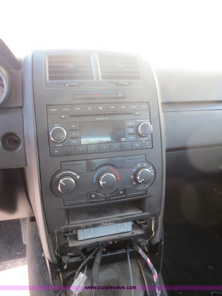 image for item F6662 2008 Dodge Charger SE