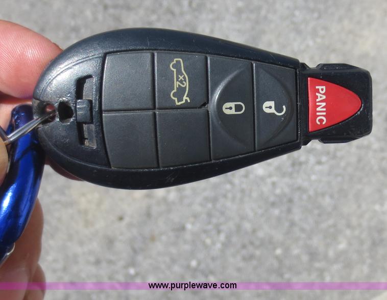 image for item F6662 2008 Dodge Charger SE