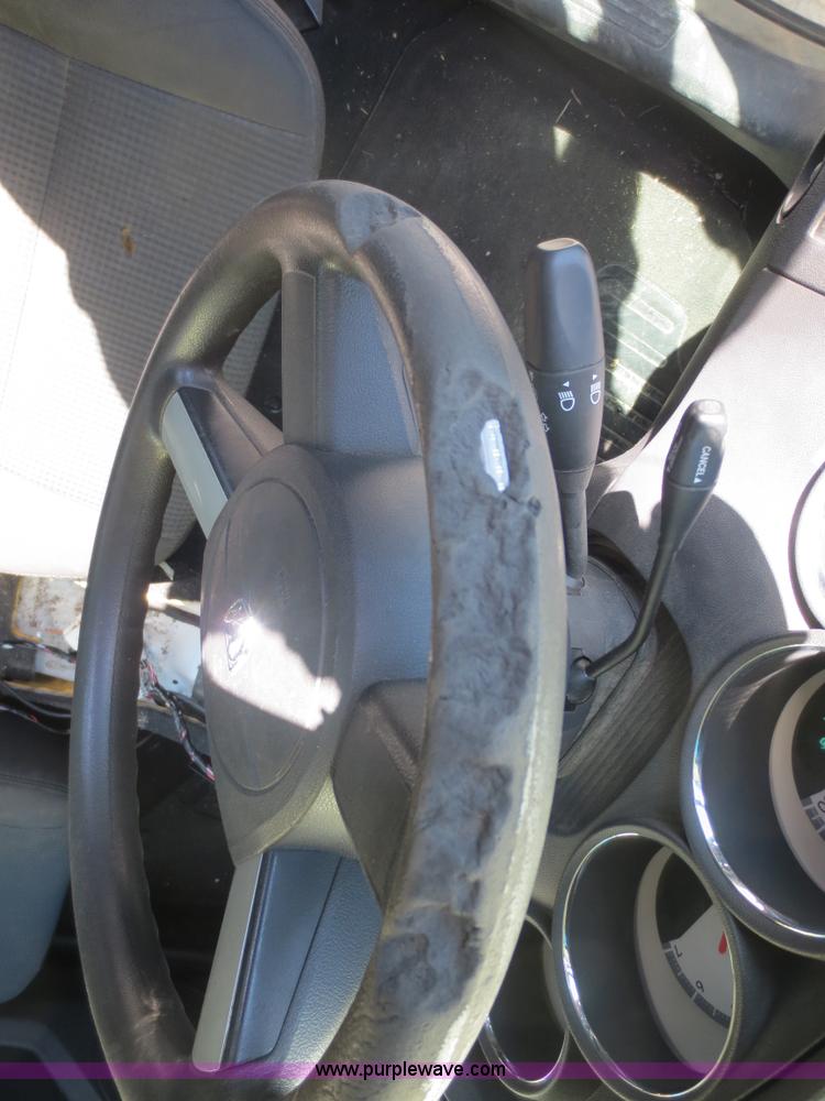 image for item F6662 2008 Dodge Charger SE