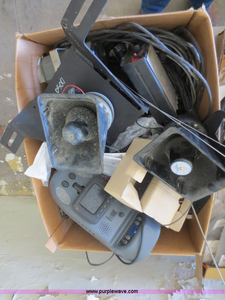 image for item F6665 (4) Code 3 light bars