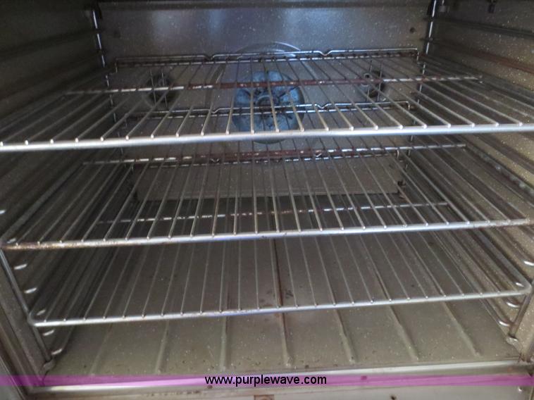 image for item F6667 Blodgett convection oven