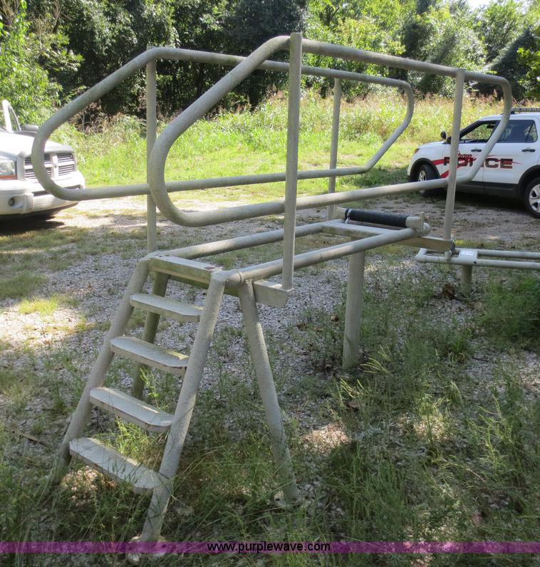 image for item F6673 (2) diving board platforms