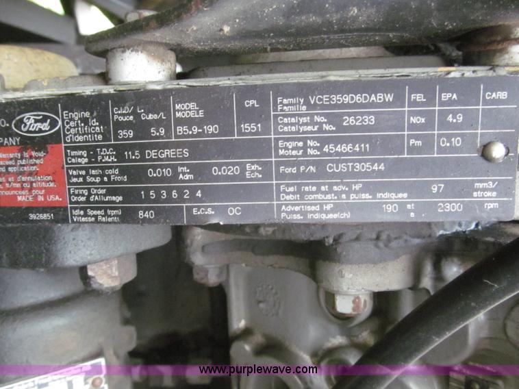 image for item F7123 1997 Ford Thomas B800 school bus