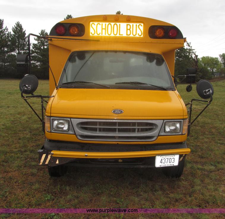 image for item F7125 1998 Ford Econoline 350 school bus