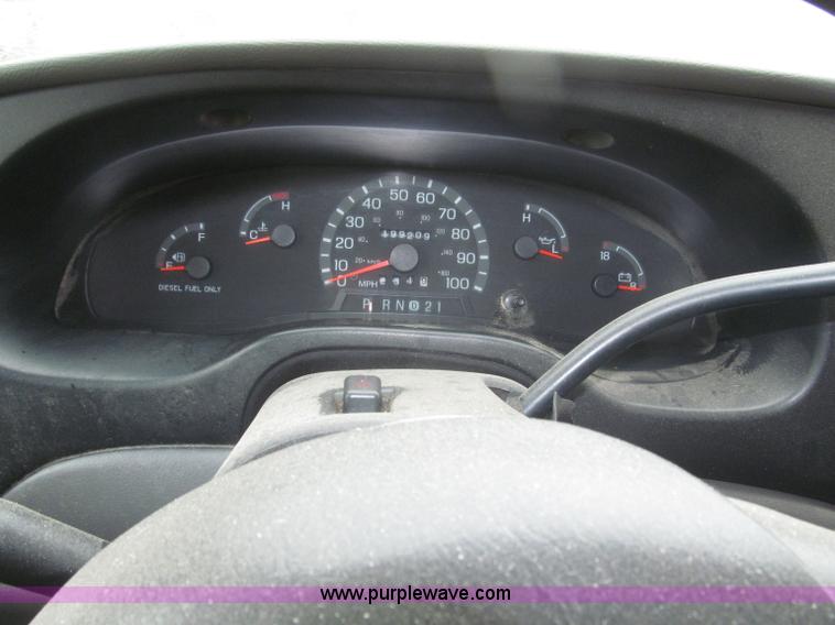 image for item F7125 1998 Ford Econoline 350 school bus