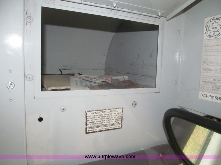 image for item F7125 1998 Ford Econoline 350 school bus