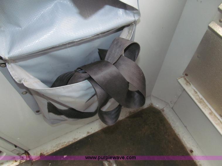 image for item F7125 1998 Ford Econoline 350 school bus