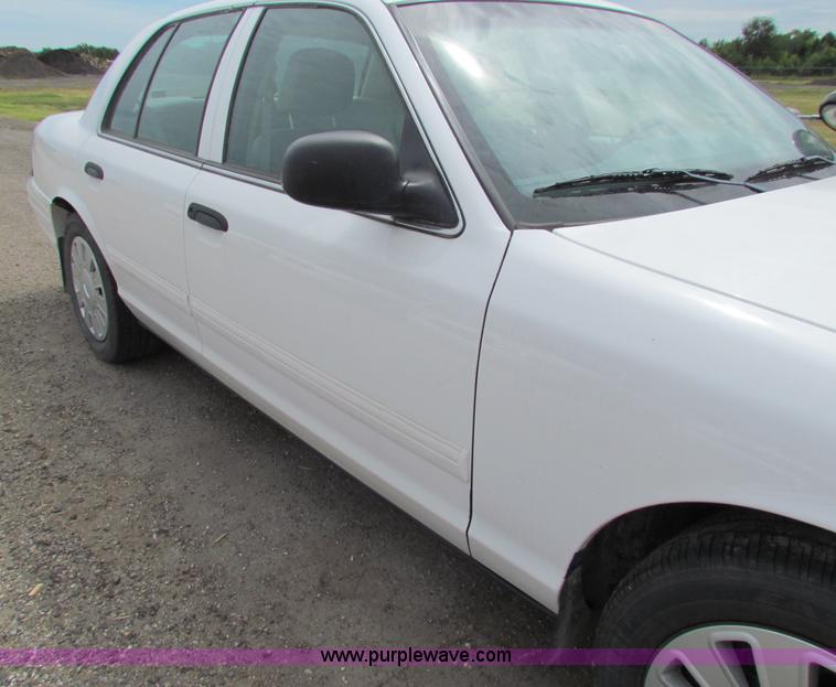 image for item G4141 2009 Ford Crown Victoria Police Interceptor