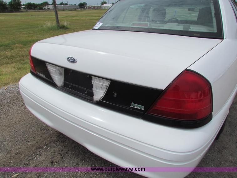 image for item G4141 2009 Ford Crown Victoria Police Interceptor