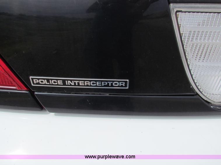 image for item G4141 2009 Ford Crown Victoria Police Interceptor
