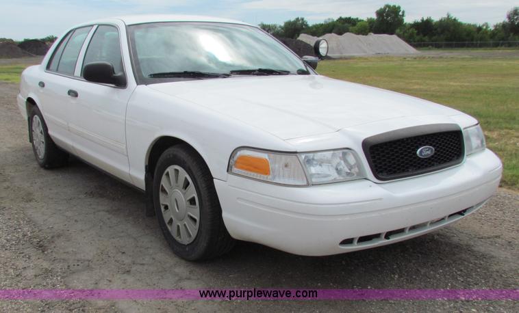 image for item G4142 2009 Ford Crown Victoria Police Interceptor