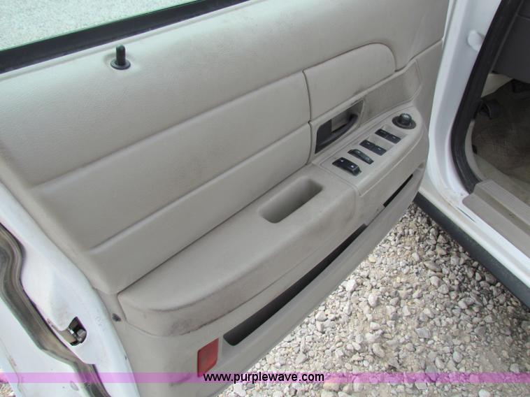 image for item G4142 2009 Ford Crown Victoria Police Interceptor