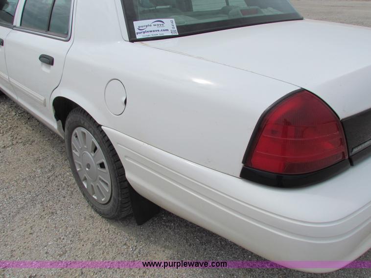 image for item G4142 2009 Ford Crown Victoria Police Interceptor