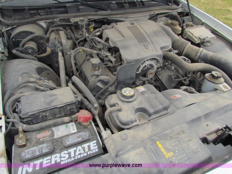 image for item G4143 2005 Ford Crown Victoria Police Interceptor