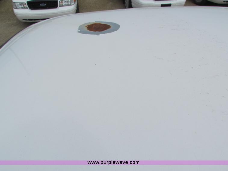 image for item G4143 2005 Ford Crown Victoria Police Interceptor