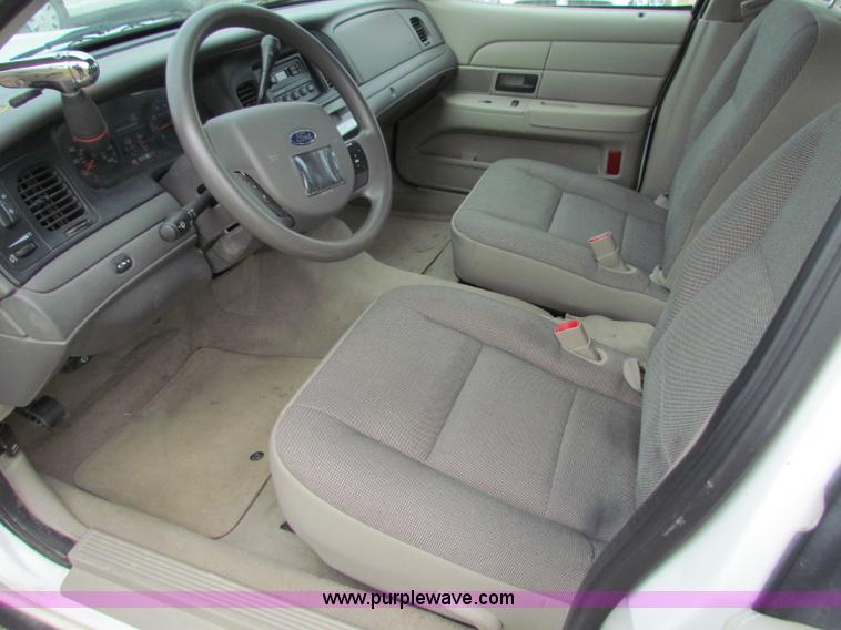 image for item G4144 2009 Ford Crown Victoria Police Interceptor