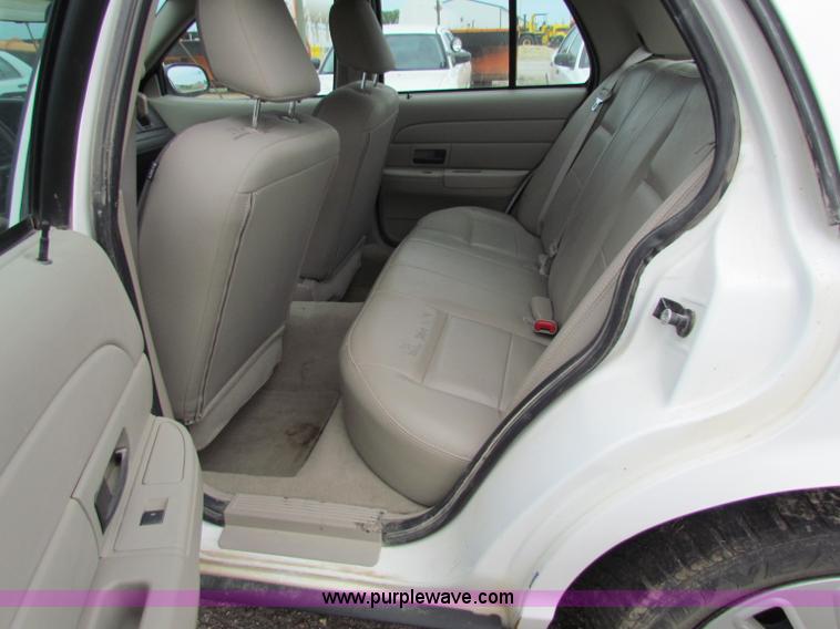 image for item G4144 2009 Ford Crown Victoria Police Interceptor