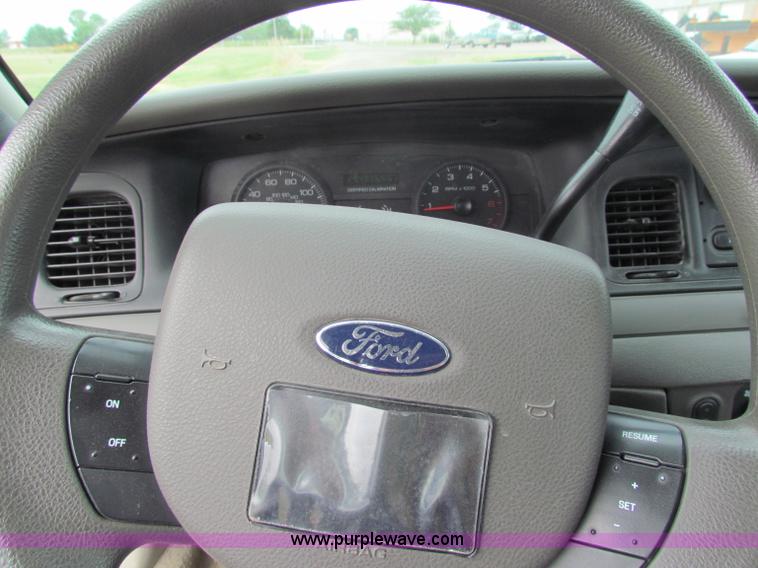 image for item G4144 2009 Ford Crown Victoria Police Interceptor