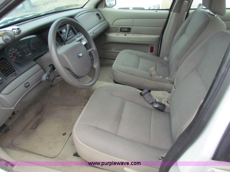 image for item G4145 2009 Ford Crown Victoria Police Interceptor