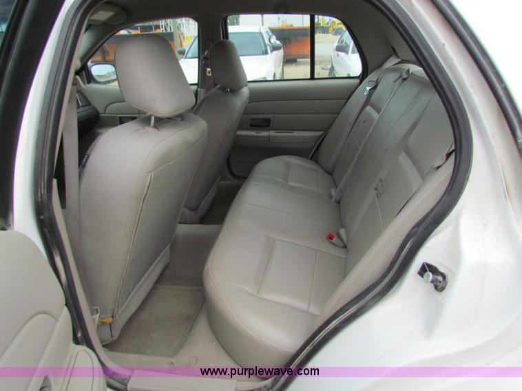 image for item G4145 2009 Ford Crown Victoria Police Interceptor