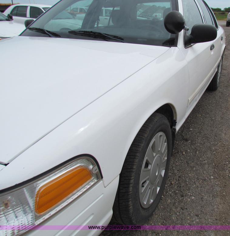 image for item G4145 2009 Ford Crown Victoria Police Interceptor