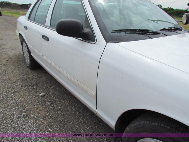 image for item G4145 2009 Ford Crown Victoria Police Interceptor