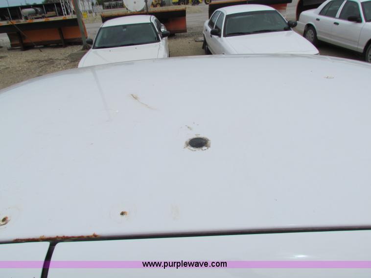 image for item G4145 2009 Ford Crown Victoria Police Interceptor