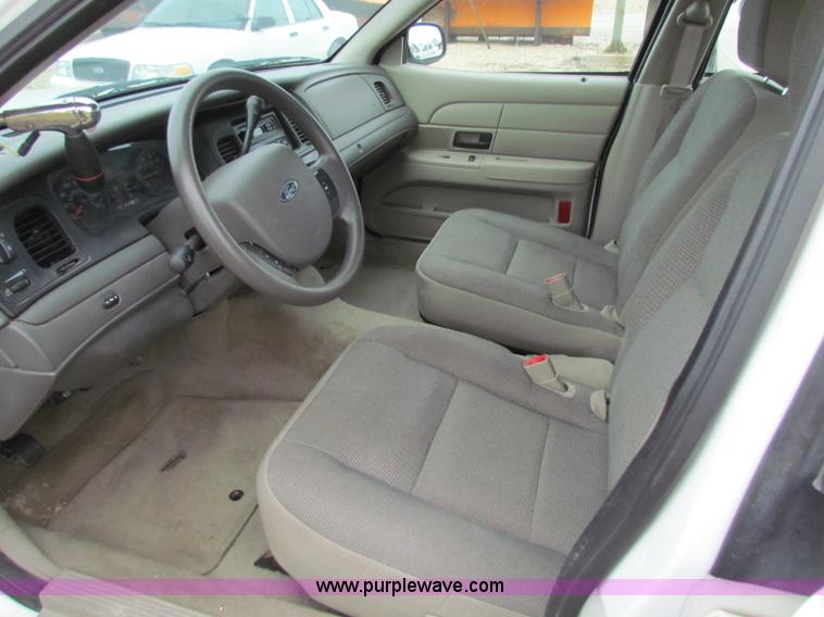 image for item G4146 2009 Ford Crown Victoria Police Interceptor