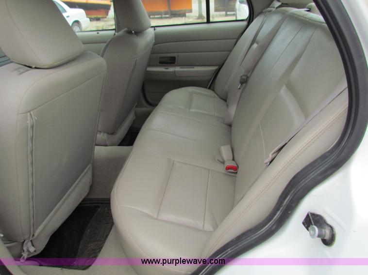 image for item G4146 2009 Ford Crown Victoria Police Interceptor